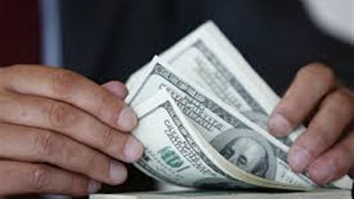 سعر الدولار أمام الجنيه فى بداية التعاملات المسائية اليوم الثلاثاء 6/11/2018