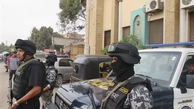 أمن الجيزة يلاحق الخارجين عن القانون بشارع مستشفى الصدر