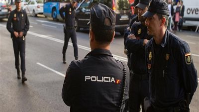 شرطة كاتالونيا ترصد عبوة متفجرة بمحطة سكك حديدية