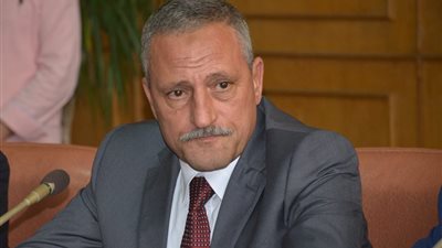 محافظ الإسماعيلية يصدر قرارين هامين بشأن الشتاء والأرض الفضاء