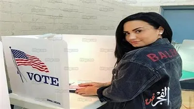 ديمي لوفاتوتشارك في انتخابات الكونجرس الأمريكي