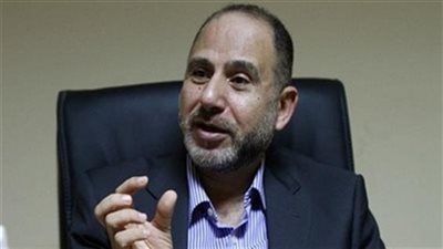 أستاذ طب نفسي ينصح الصحفيين والإعلاميين بالذهاب لطبيب نفسي بشكل دوري (فيديو)