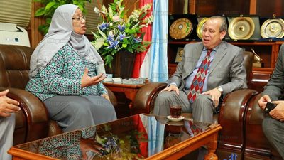 محافظ كفرالشيخ: زيادة مخصصات الكهرباء لـ900 مليون جنيه    