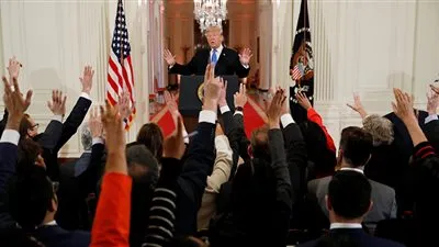 منع الصحفي الذي أهانه ترامب من دخول البيت الأبيض