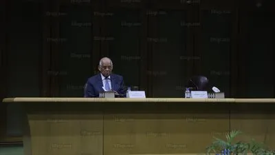 الطيب ورئيس مجلس النواب يكرمان أوائل الأزهر (صور)