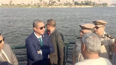 نتج عنه سقوط 10 أشخاص.. تفاصيل حادث عبارة الخزندارية بسوهاج