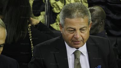 خالد عبد العزيز وعبدالمنعم عمارة يشاركان بعزاء حمدي قنديل (صور) 