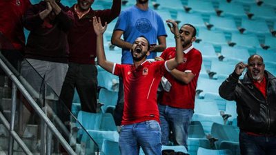 جماهير الأهلي تؤازر اللاعبين في المران