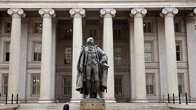 المالية الأمريكية تفرض عقوبات على شركات روسية بسبب عودة القرم إلى روسيا