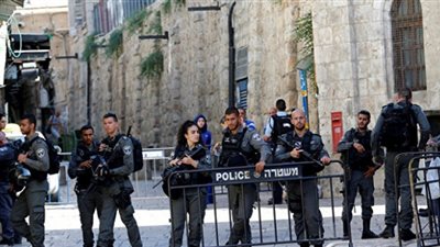 جيش الاحتلال يمنع محافظ القدس من دخول الضفة الغربية