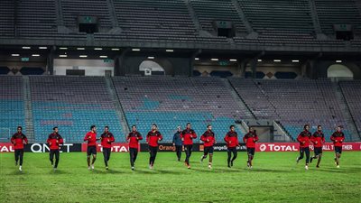 تألق حراس مرمى الأهلي في المران الأخير بتونس  