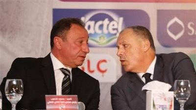 أبوريدة يعقد جلسة مع الخطيب وشيبوب في رادس