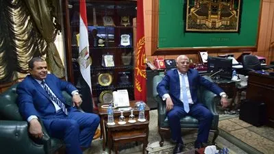 محافظ بورسعيد يستقبل وزير القوى العاملة (صور)