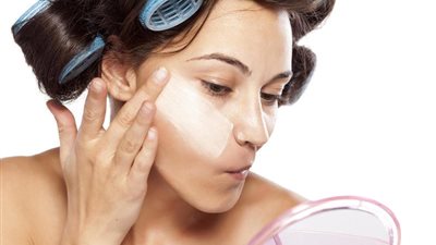 أخطاء في المكياج تلف انتباه الرجل بشكل سلبي.. تجنبيها