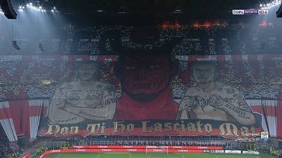 شاهد.. دخلة تاريخية لجماهير ميلان قبل مواجهة يوفنتوس (فيديو)