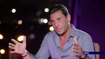 تعليق إسلام بحيري على ما تعرض له أمين عام 