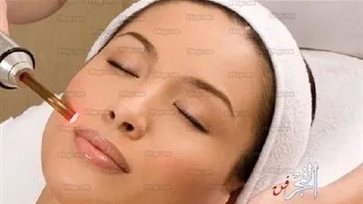 خطأ طبي في عملية تجميل يشوّه وجه فنانة سعودية شهيرة (صور)