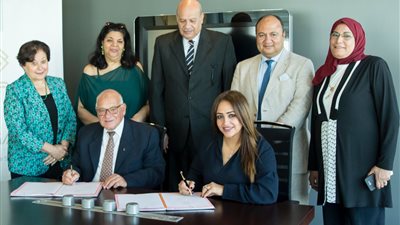 بوابة مصر للعالم وجمعية الخدمة الاجتماعية يوقعات برتوكول تعاون مشترك