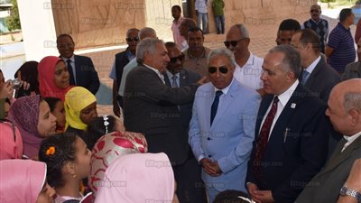 ننشر تفاصيل زيارة وزير الري لأسوان (فيديو وصور)