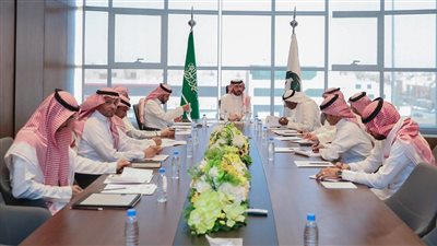 رئيس الاتحاد السعودي يطالب رؤساء اللجان بمواكبة الرياضة السعودية