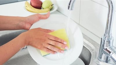 اصنعي سائل غسل الصحون في المنزل 