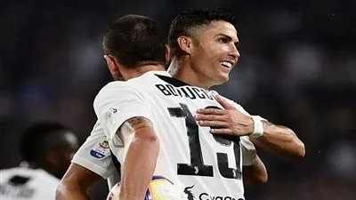 أليجري: رونالدو الأفضل والأحق بالكرة الذهبية هذا العام