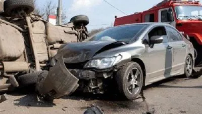 توقف حركة المرور أعلى الطريق الدائري إثر حادث تصادم سيارتين