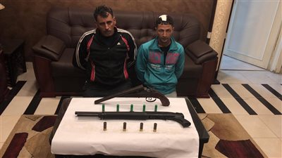 ضبط عاطلين بحوزتهما أسلحة نارية قبل تشاجرهما مع آخرين بالشرابية