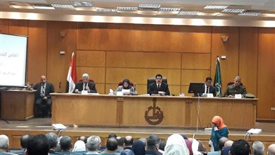 محافظ القليوبية: سعيد بإشادة وزير التنمية المحلية باستجابة المحافظة لمشاكل المواطنين 