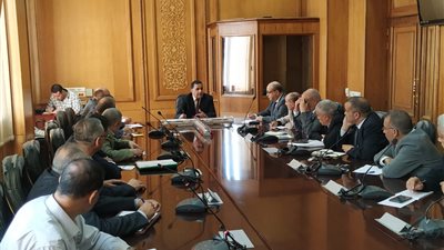 رئيس السكة الحديد يشدد على متابعة معدلات تنفيذ مشروعات التطوير مع مديرى المناطق عقد المهندس