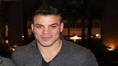 عمرو زكي يطالب أجيري بضم 