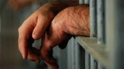 احالة المتهمين بانتحال صفة ضابط شرطة للمحاكمة 