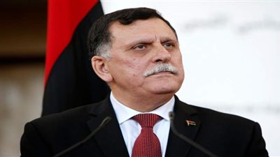 السراج ينتقد 