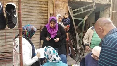 تضامن الإسكندرية: صرف مساعدة مالية لأسر العقار المنهار بباكوس (صور) 