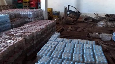 حجز 25352 قارورة مياه معدنية وغازية منتهية الصلوحية و4ر4 أطنان من 