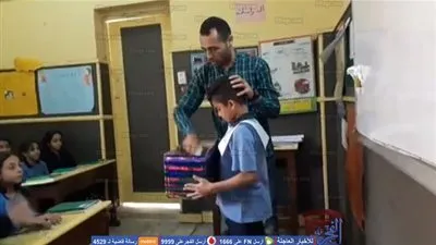 ساعي بريد وخرائط ملونة.. الدراسات متعة الطلاب في حصة مستر 