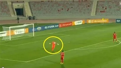 شاهد.. حارس الأردن يضع هدفا خياليا في شباك الهند