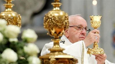 الفاتيكان يطالب العالم بالاستماع للمهاجرين والفقراء