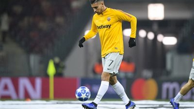 مانشستر يونايتد يتحرك جديًا من أجل التعاقد مع مهاجم روما