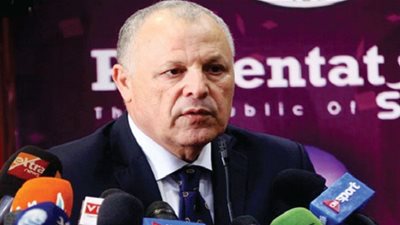 أحمد مجاهد: 