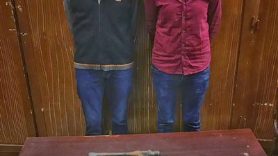 ضبط مندوب مبيعات وسائق لسرقتها 20 ألف من داخل محل بالأزبكية