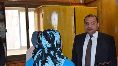 رئيس جامعة بني سويف يتابع الدورات التدريبية المتخصصة لأعضاء هيئة التدريس والعاملين