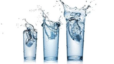 ماذا يفعل الماء الساخن في جسم الإنسان؟! 