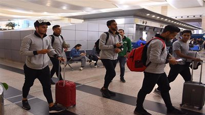 بعثة الأهلي تطير إلى الإمارات لمواجهة الوصل