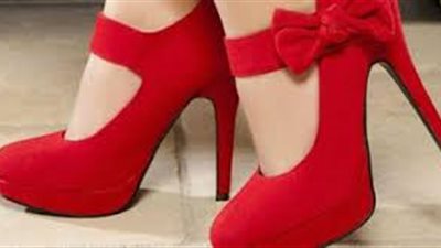 بالفيديو.. حيل لارتداء الكعب العالي دون الشعور بألم 