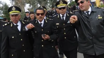 أمن الإسماعيلية يضبط 13 متهمًا بحوزتهم أسلحة بيضاء 