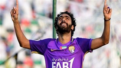 إعلامي رياضي يفجرها: حسين الشحات يقترب من اتحاد جدة السعودي