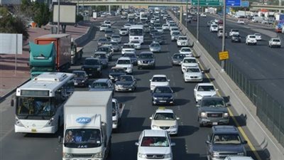 زحام مروري مرتفع بمطلع كوبري الحرفيين