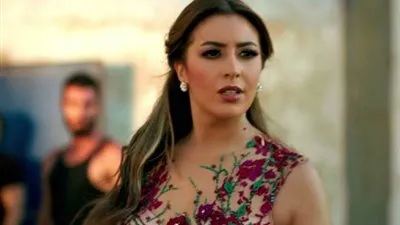 جنات تحيي حفل رأس السنة بالقاهرة