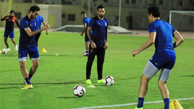 الأهلي ينهي مرانه الأول في الإمارات